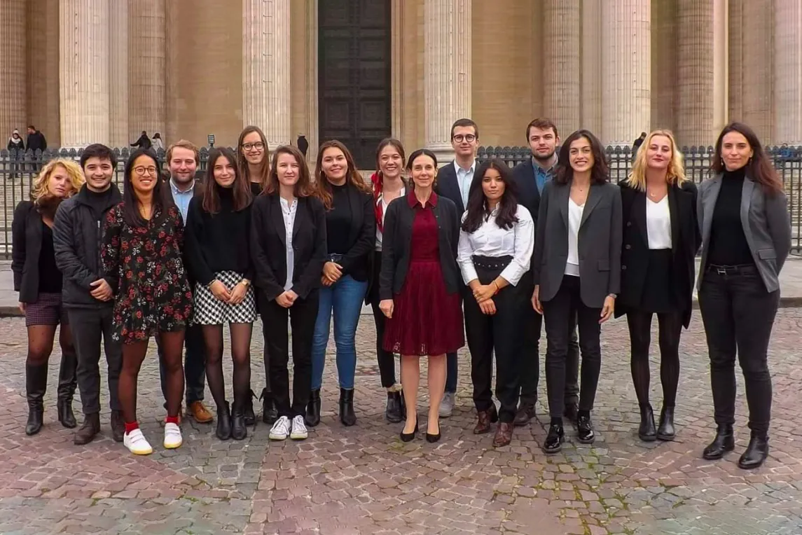 Promotion 2019-2029 du M2 COMJUS